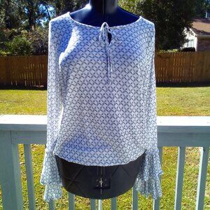 Ellos Top Long Sleeves, Color White and Black,  Size Medium 14/16.